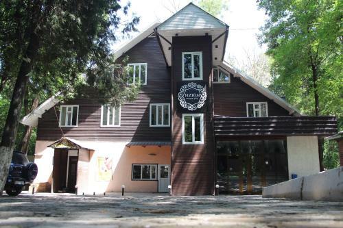 Hostal Izum