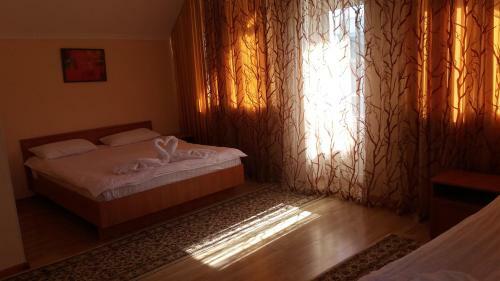 Keisar Villa