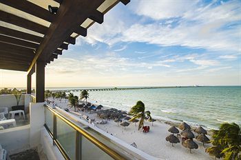 Playa Linda Hotel