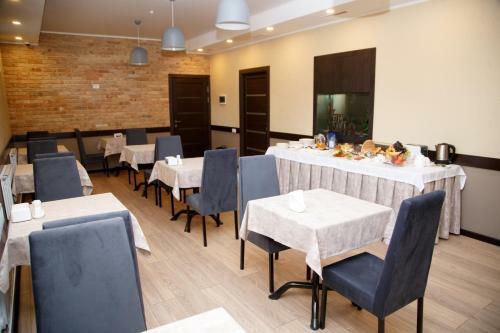 Lumarc Hotel