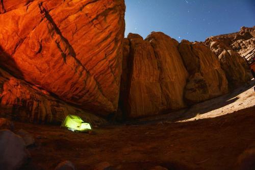 Wadi Rum Blue Sky And Tour