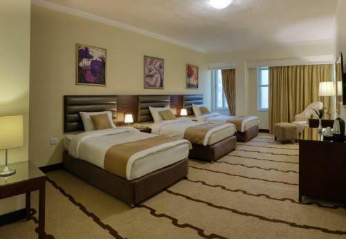 Sandy Palace Hotel