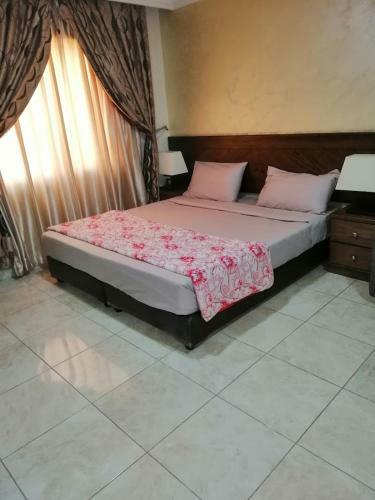 Apartamento Al Hadeer Suites Hotel