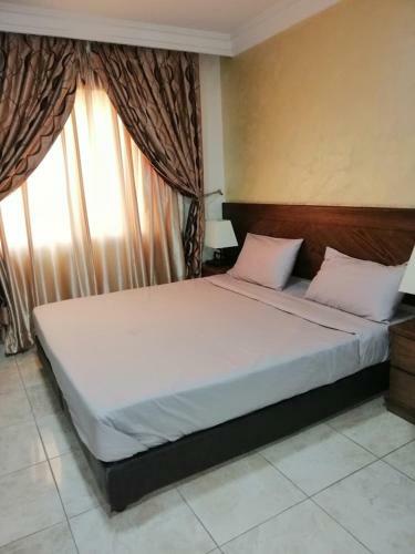 Apartamento Al Hadeer Suites Hotel