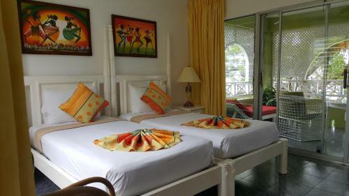Hibiscus Lodge Hotel