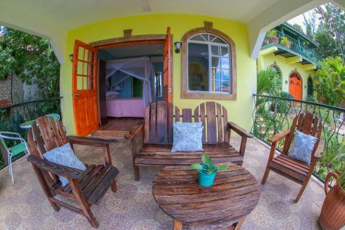 Sea Breeze Studio #1