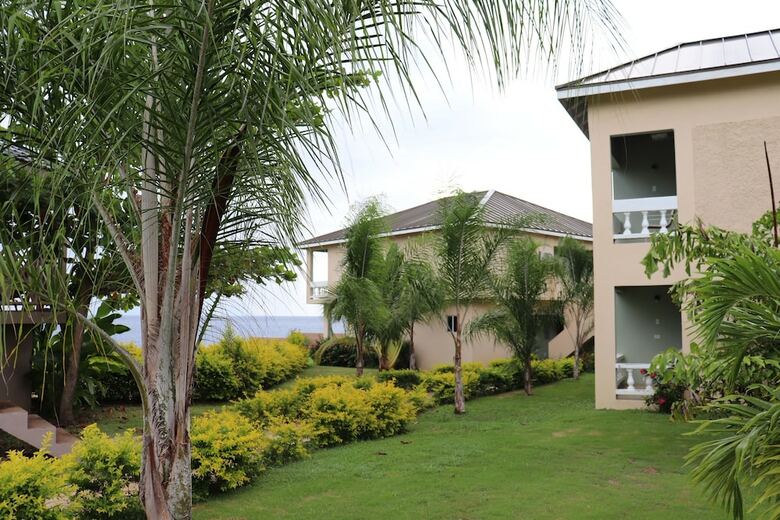 Hotel The Sov Resorts