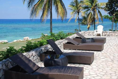 Luxury 2br Home Facing Beach W/pool Montego Bay #4