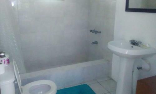 Hostal Cozy Coco Guest House
