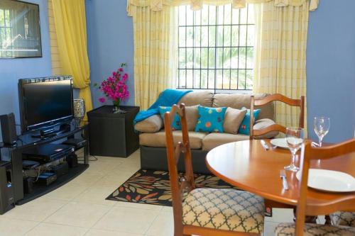 Wellington Cove Apartment