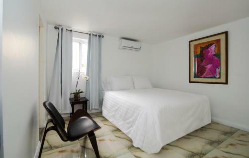Hotel Pulse Rooms At Trafalgar