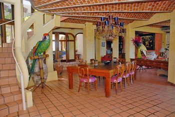 Villa Corona Del Mar Hotel And Bungalows