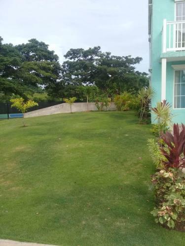 Little Bay Country Club