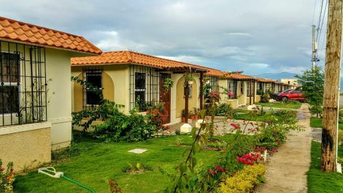 Portmore Villa On The Beach
