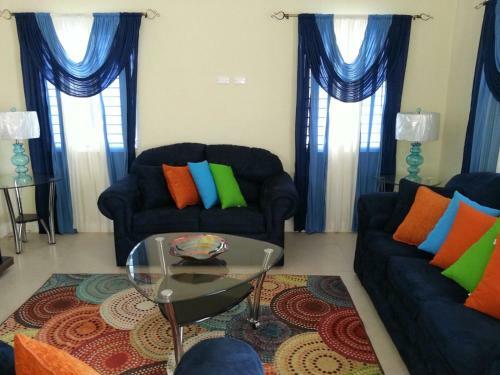 Villa Ocho Rios Under The Coolshade II