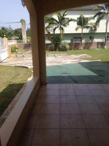 Bed & Breakfast Chantilly Garden Jamaica