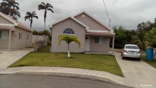 Apartamento Caymanas Estate 24/7 Security