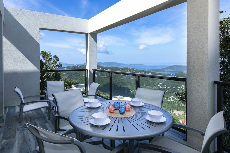 Hostal Calichi At Picture Point