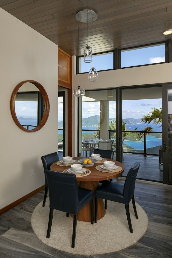 Hostal Calichi At Picture Point