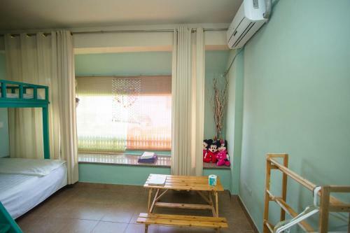 Hostal G.t. Guest House