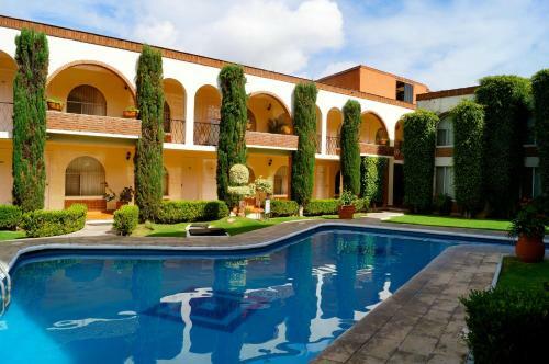 Hotel & Suites Villa Del Sol