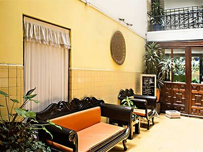 Hotel Y Hostel Allende