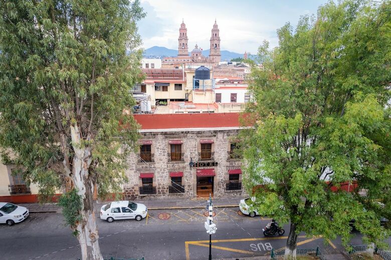 Hotel El Carmen