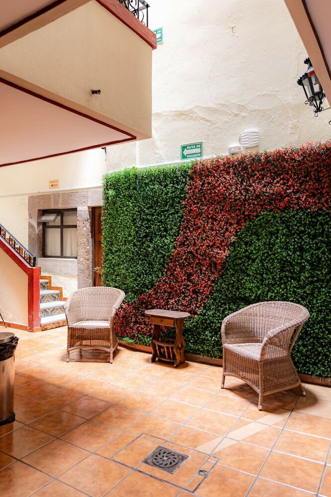 Hotel El Carmen