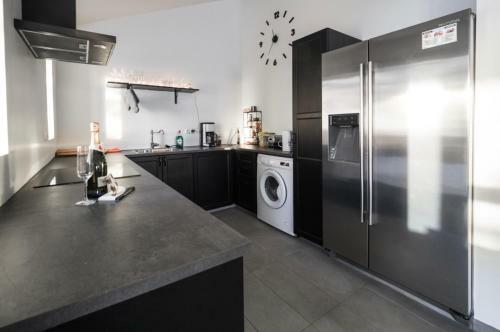 Hostal Hellat�n Guest House!
