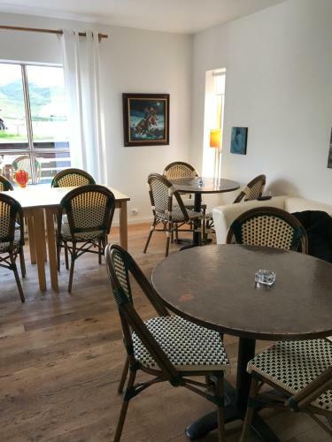 Hostal Hnjotur Guesthouse