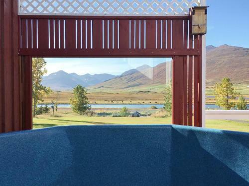 H�f�i Cottages
