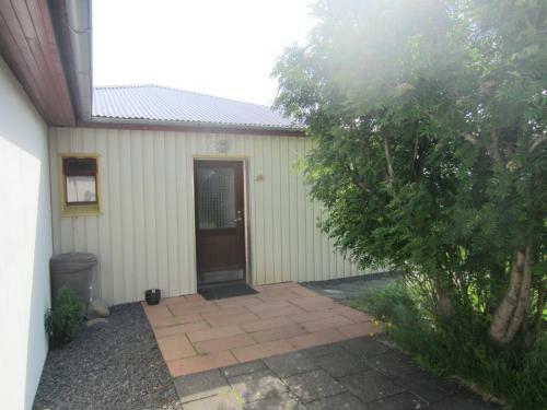 Hostal Nes Guesthouse