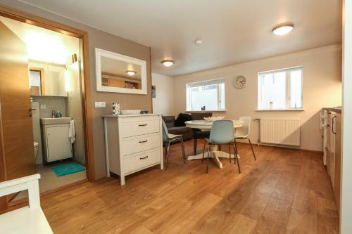 Apartamento Downtown Charm - Brietartun