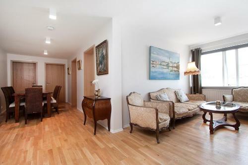 Bellas Apartments