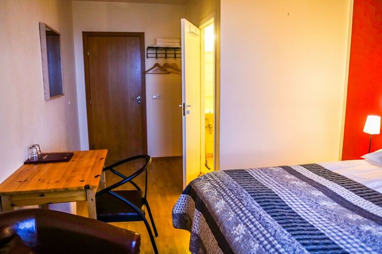 Hostal Langaholt Guesthouse
