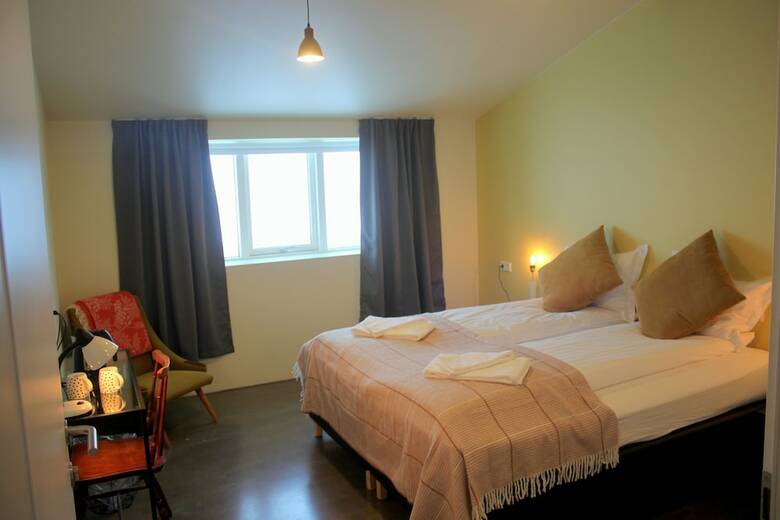 Flj�tsbakki Farm Hotel