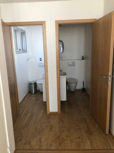 Hostal Vestmannsvatn Guesthouse
