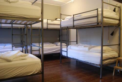 Teh�si� Hostel