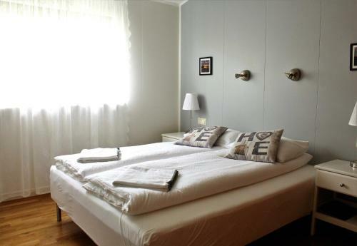 Hostal Efra-sel Hostel