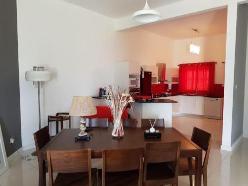 Villa Luxury Seafront Bungalow