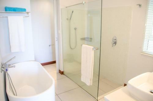 Apartamento Plage Bleue Beachfront Suites By Dream Escapes