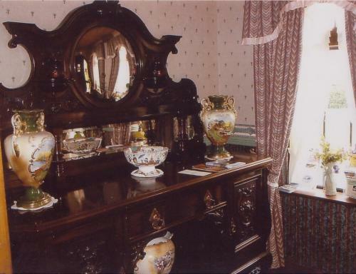 Bed & Breakfast Whitestream House