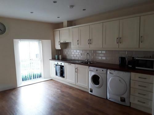 Apartamento Burkes Of Ballycastle Accommodation