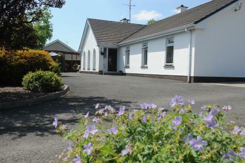 Avondale Farmhouse B&B