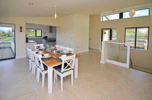 Property 260 - Moyard