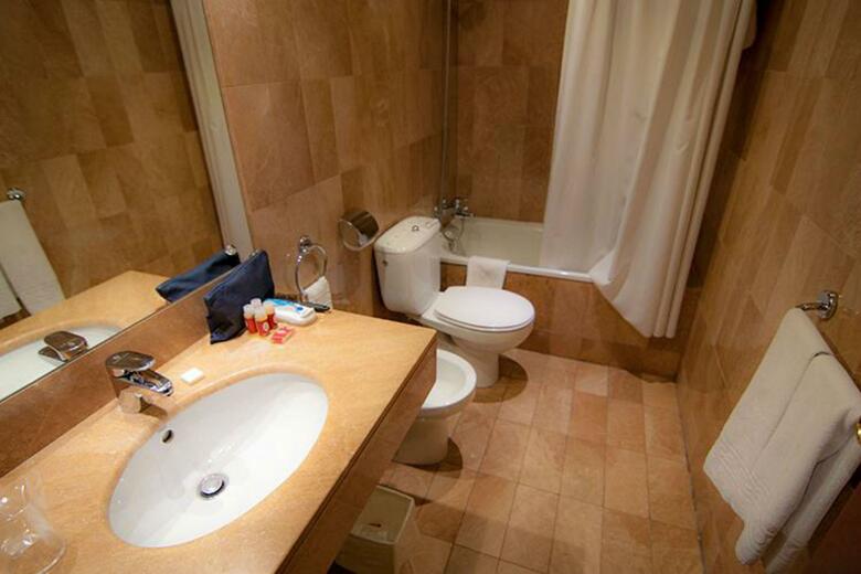 Hotel Caledonian