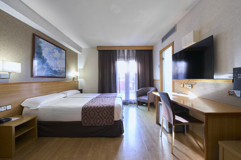 Hotel Catalonia Park G�ell