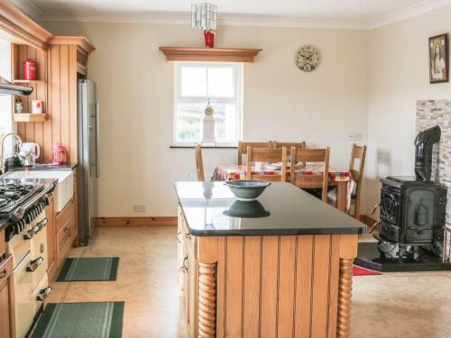 Mcguire's Cottage, Ballina