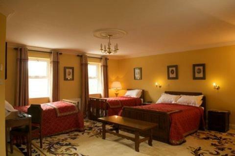 The Castle Country House B&B