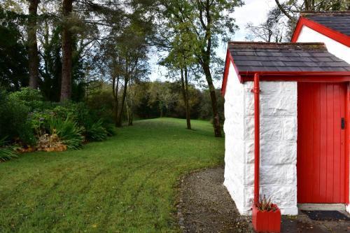 Railway Crossing Cottage